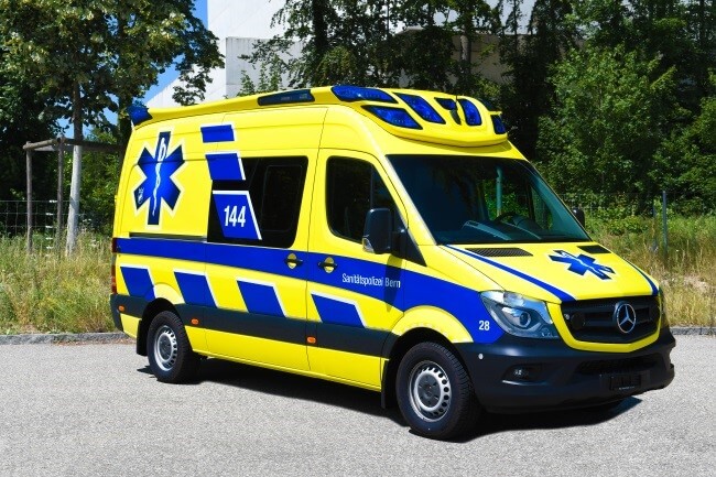sanitätspolizei-bern-rettungswagen